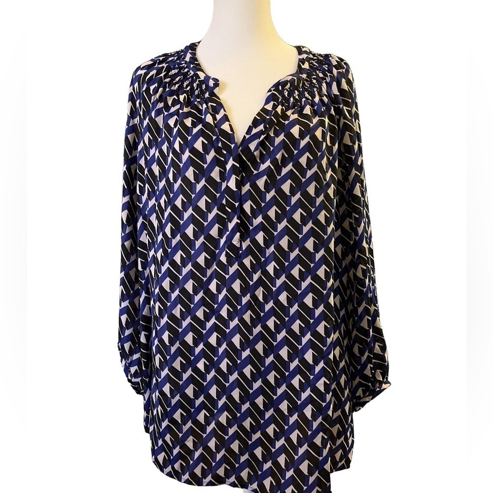 Banana Republic 3/4 length sleeve geometric top work, office, night out